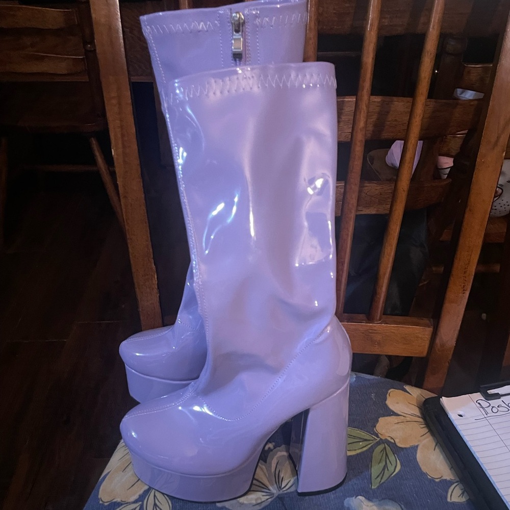 EUC Lavender Platform Boots